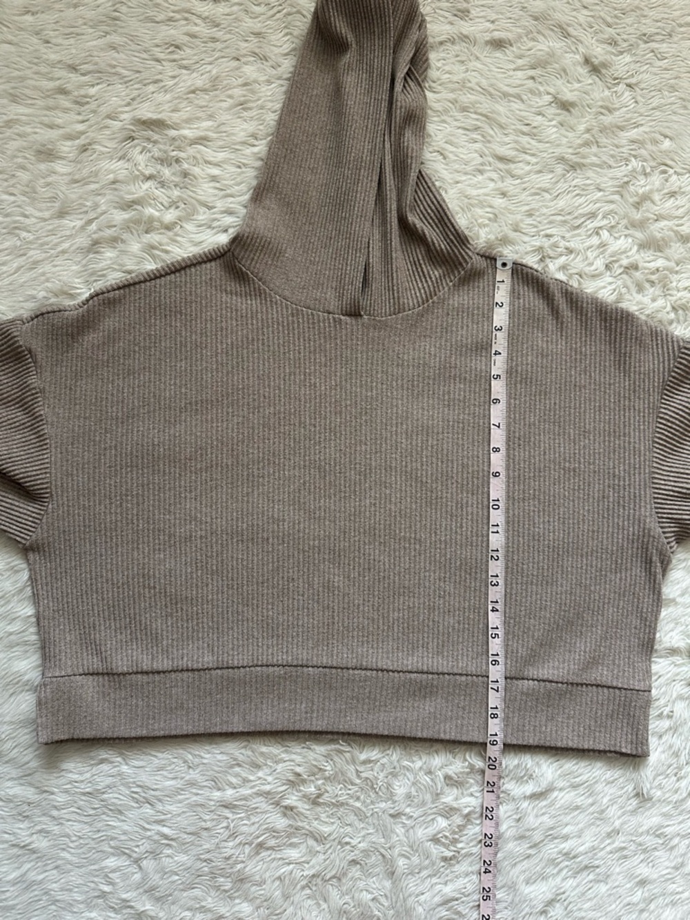 Alo Yoga Muse Hoodie Cropped Hooded Pullover Sweater Ribbed Knit Heather Tan - Picture 10 of 11